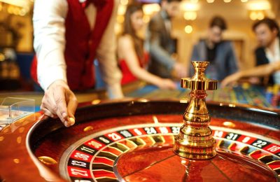 WHY CHOOSE ONLINE CASINOS?
